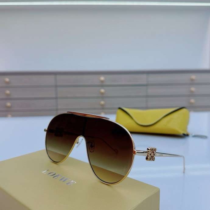 Picture of Loewe Sunglasses _SKUfw55561465fw